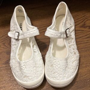 Torrid White Lace Flats 7WW